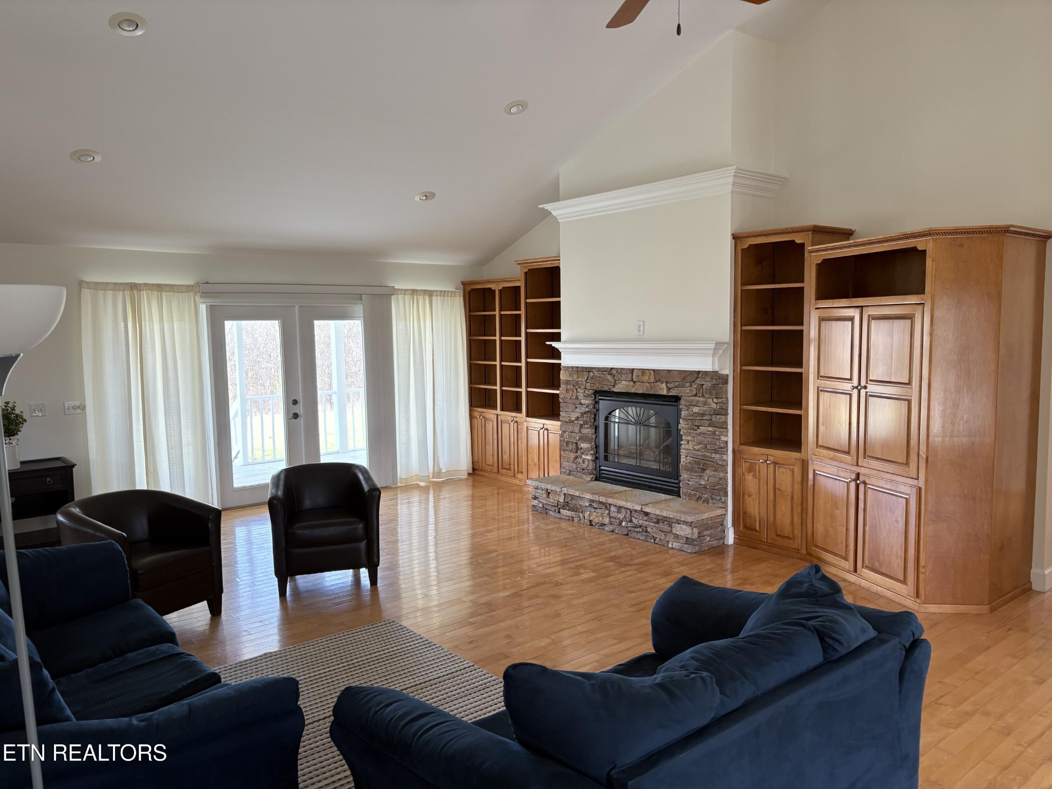 1032 Kendall Smith Road Pikeville, TN 37367 - Photo 2 of 30