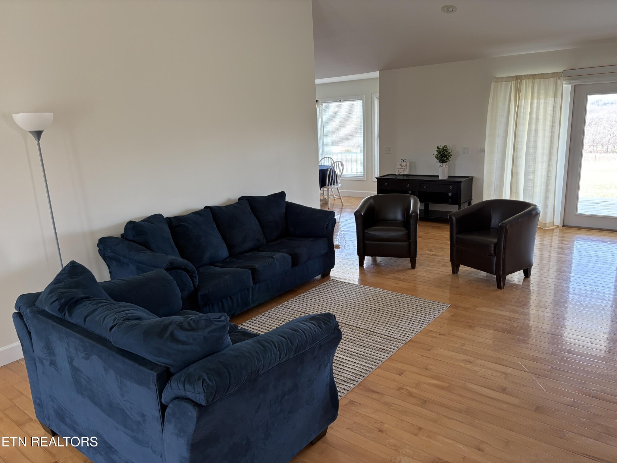 1032 Kendall Smith Road Pikeville, TN 37367 - Photo 3 of 30