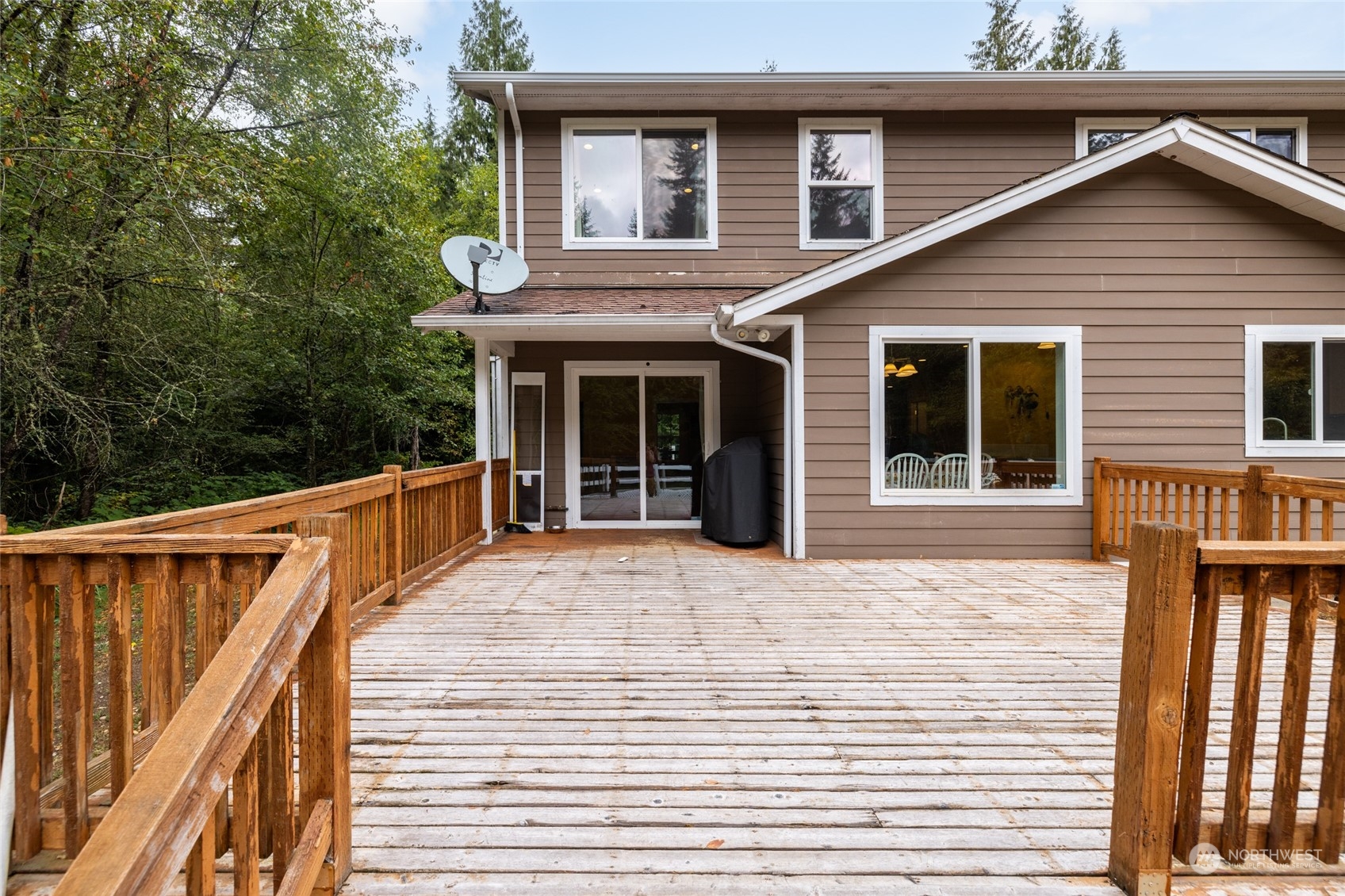835 Alger Cain Lake Road Sedro-Woolley, WA 98284 - Photo 32 of 38 a house view with a outdoor space
