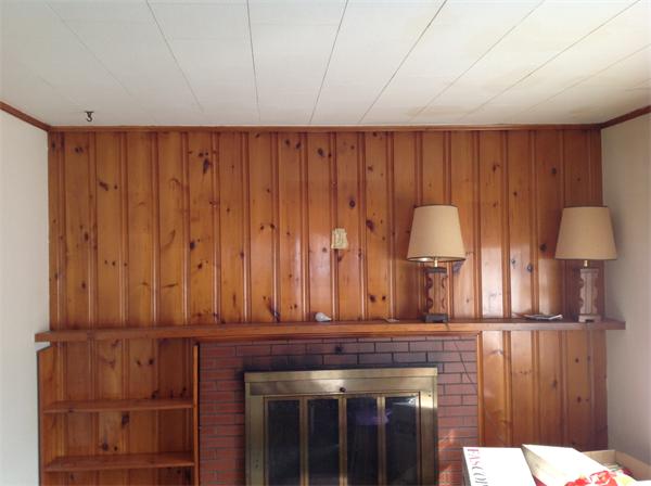 21 Monack Road Wareham, MA 02532 - Photo 3 of 4 a kitchen with a table and chairs