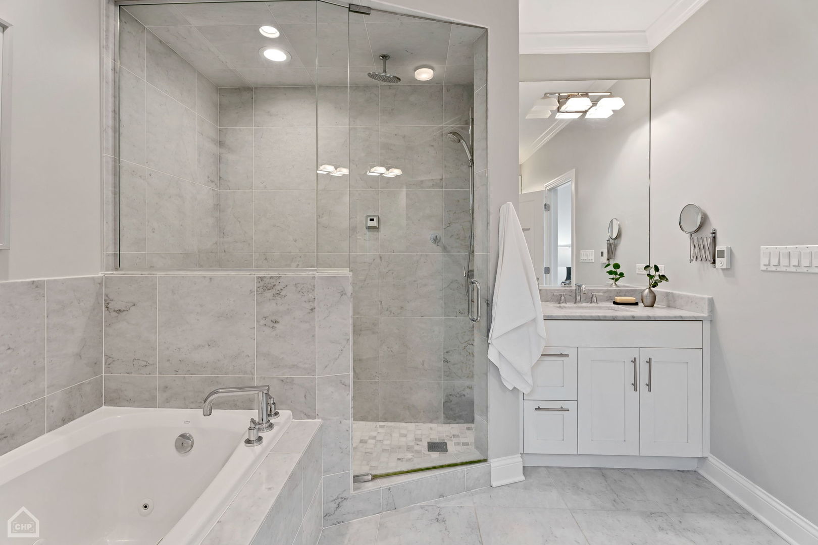 841 West Grace Street, Unit 3NE Chicago, IL 60613 - Photo 30 of 50