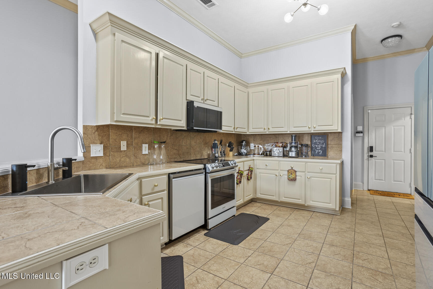 213 Rampart Street Ridgeland, MS 39157 - Photo 8 of 24 213 Rampart-10