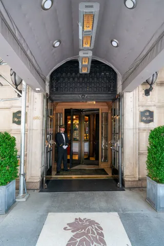 $595,000 | 465 Park Avenue, Unit 8E | Midtown East