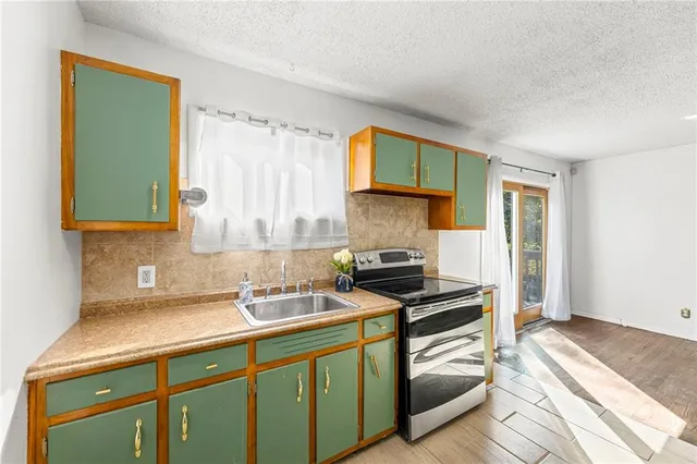 $195,500 | 11405 Greenwood Road, Kansas City, MO 64134