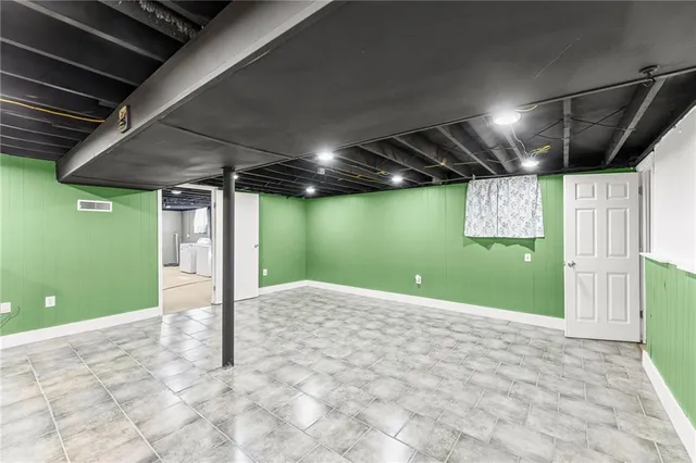 $195,500 | 11405 Greenwood Road, Kansas City, MO 64134