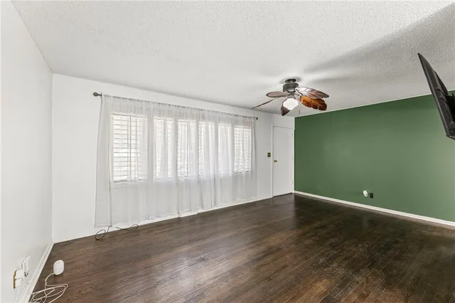 $195,500 | 11405 Greenwood Road, Kansas City, MO 64134