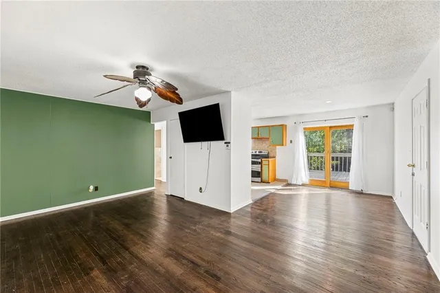 $195,500 | 11405 Greenwood Road, Kansas City, MO 64134