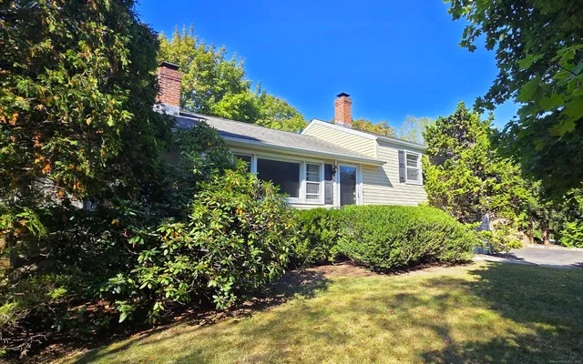 $1,075,000 | 483 Main Street, Westport, CT 06880
