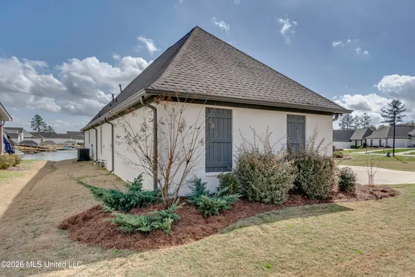 $675,000 | 200 Herons Bay Circle, Madison, MS 39110