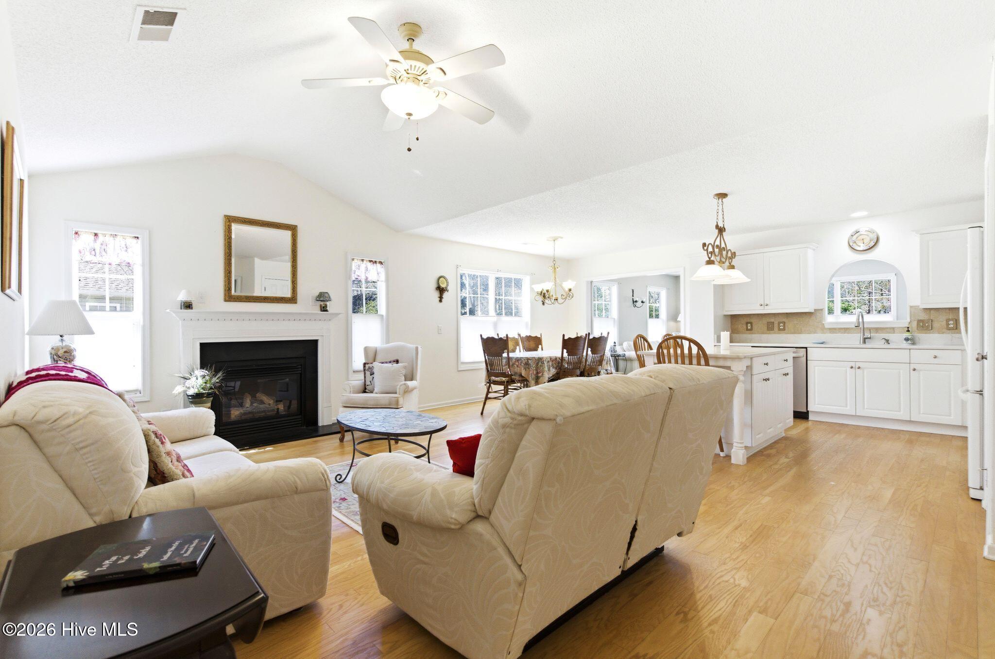 111 Bay Tree Circle Hampstead, NC 28443 - Photo 15 of 48 15_DSC08233