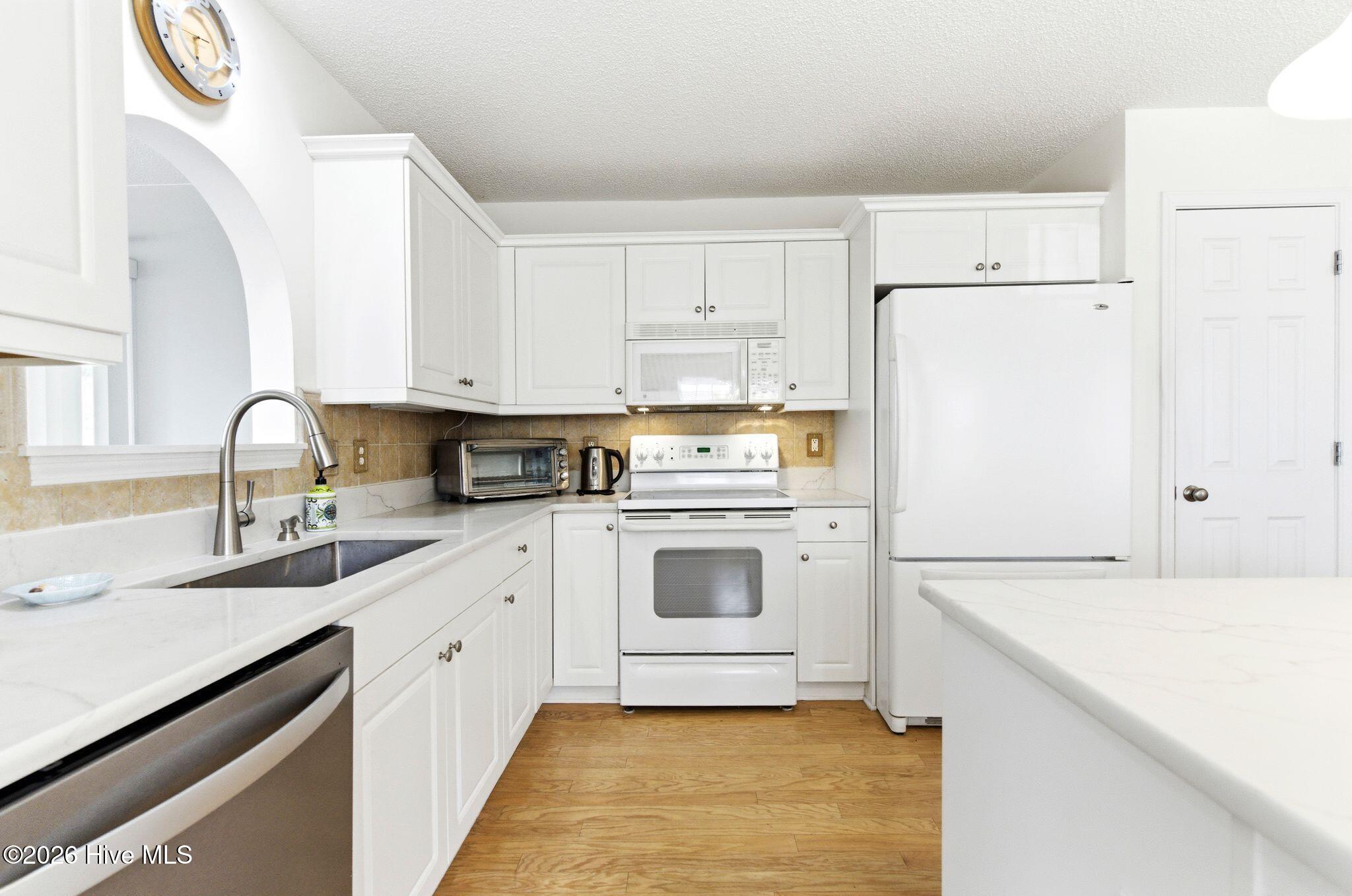 111 Bay Tree Circle Hampstead, NC 28443 - Photo 24 of 48 24_DSC08393