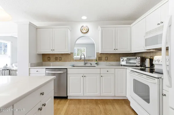 $380,000 | 111 Bay Tree Circle, Hampstead, NC 28443