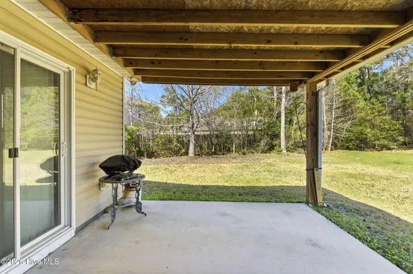 $380,000 | 111 Bay Tree Circle, Hampstead, NC 28443