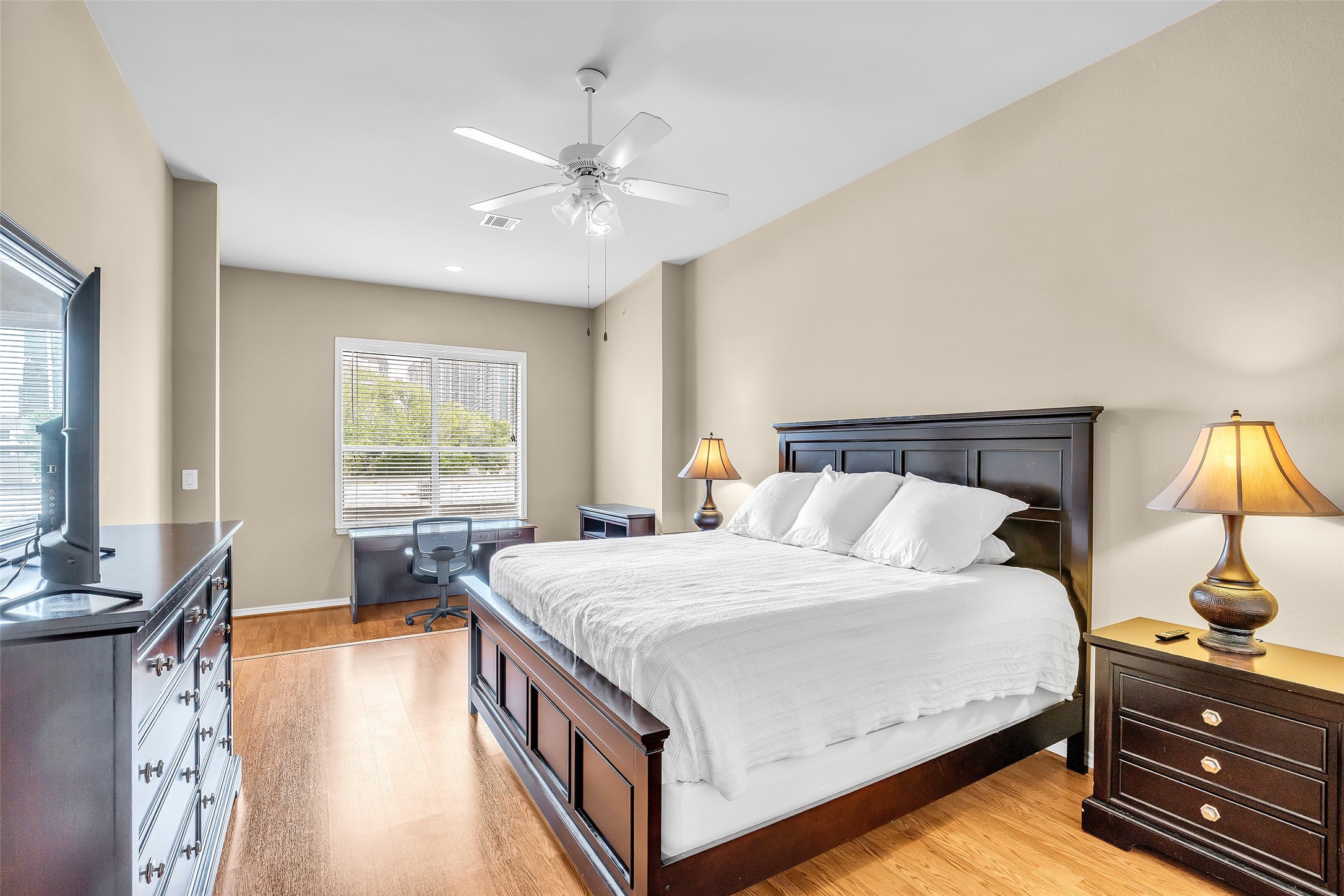 2400 McCue Road, Unit 240 Houston, TX 77056 - Photo 13 of 36