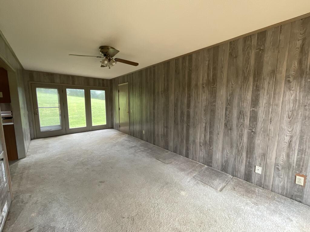 509 Random Road Hillsville, VA 24343 - Photo 19 of 40 Gallery Image 19