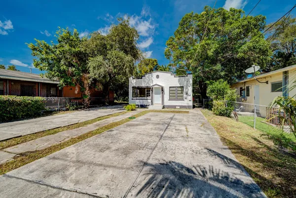 $2,650 | 829 Northwest 56th Street, Unit 829, Miami, FL 33127