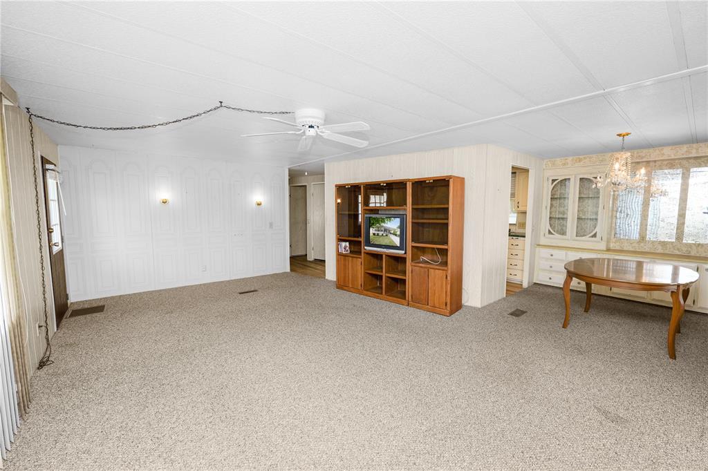 1610 Reynolds Road, Unit 4 Lakeland, FL 33801 - Photo 8 of 42