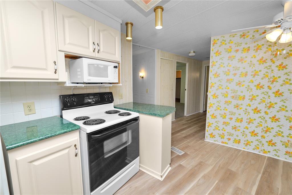 1610 Reynolds Road, Unit 4 Lakeland, FL 33801 - Photo 10 of 42