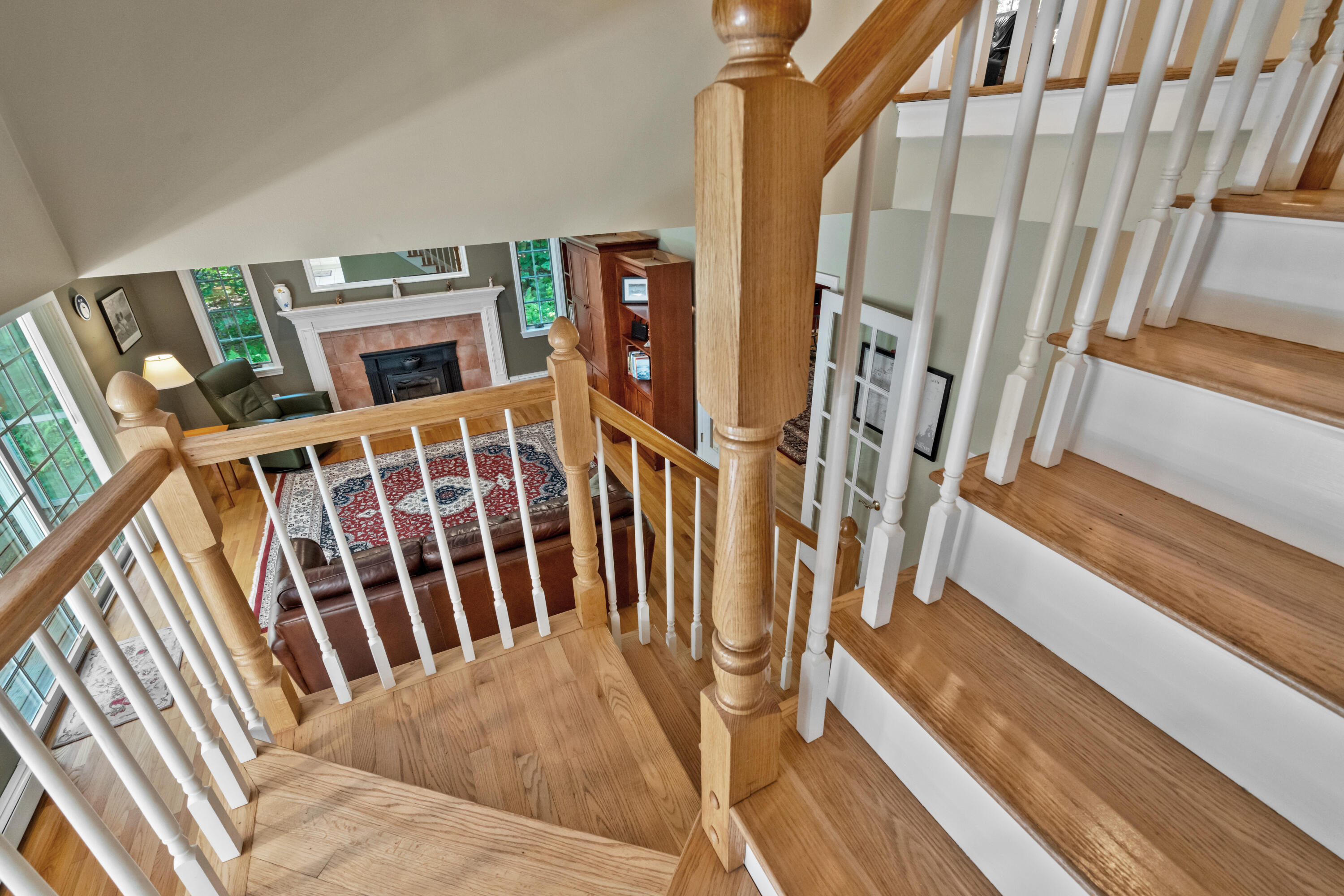 12 Alewive Farms Road Kennebunk, ME 04043 - Photo 39 of 63 Stairwell
