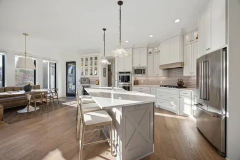 $1,850,000 | 5960 Prestwick Court, Excelsior, MN 55331