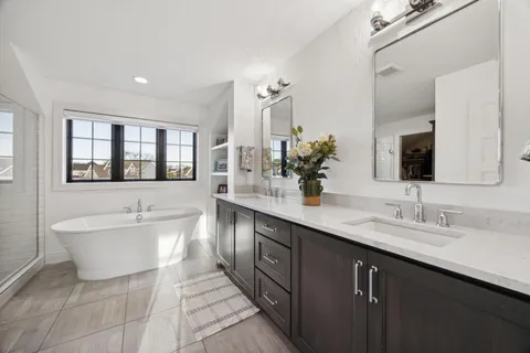 $1,850,000 | 5960 Prestwick Court, Excelsior, MN 55331