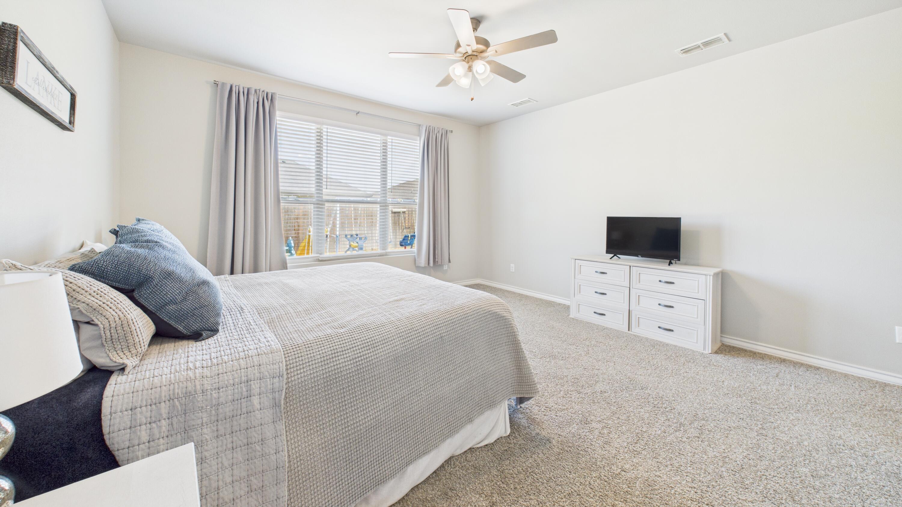 7608 60th Street Lubbock, TX 79407 - Photo 17 of 32 CAM03710G0-PR0103-STILL053