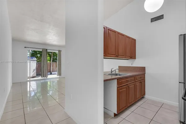 $2,700 | 6713 Northwest 188th Terrace, Unit 6713, Hialeah, FL 33015