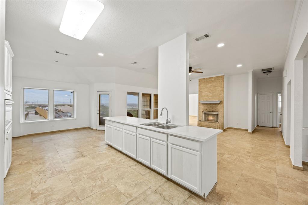 2933 Alliance Trail Haslet, TX 76052 - Photo 11 of 37