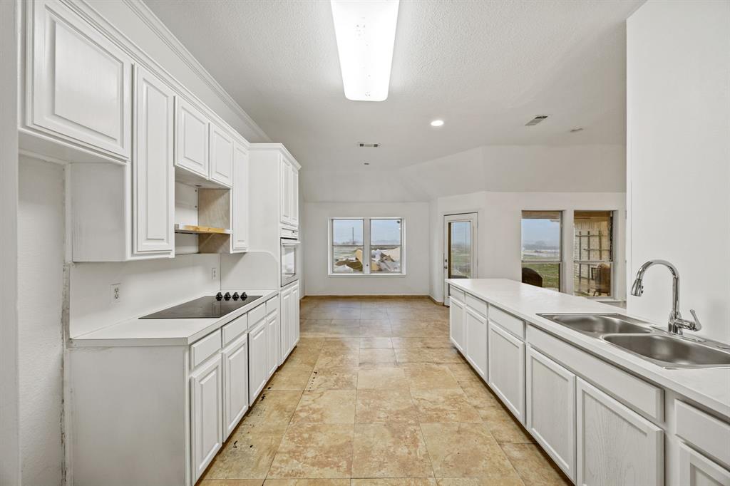 2933 Alliance Trail Haslet, TX 76052 - Photo 12 of 37