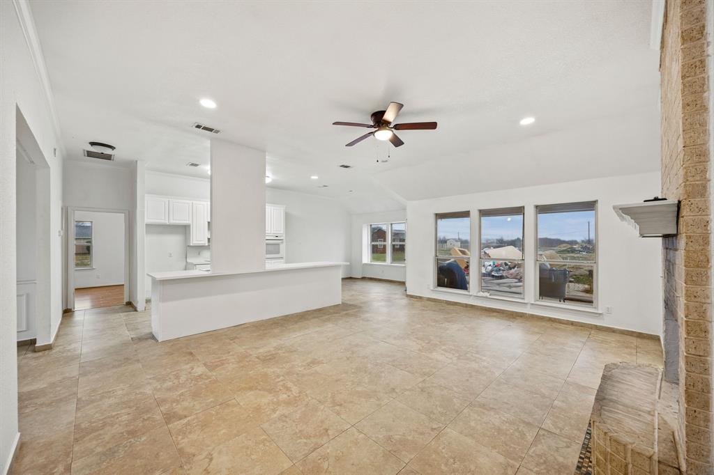 2933 Alliance Trail Haslet, TX 76052 - Photo 8 of 37