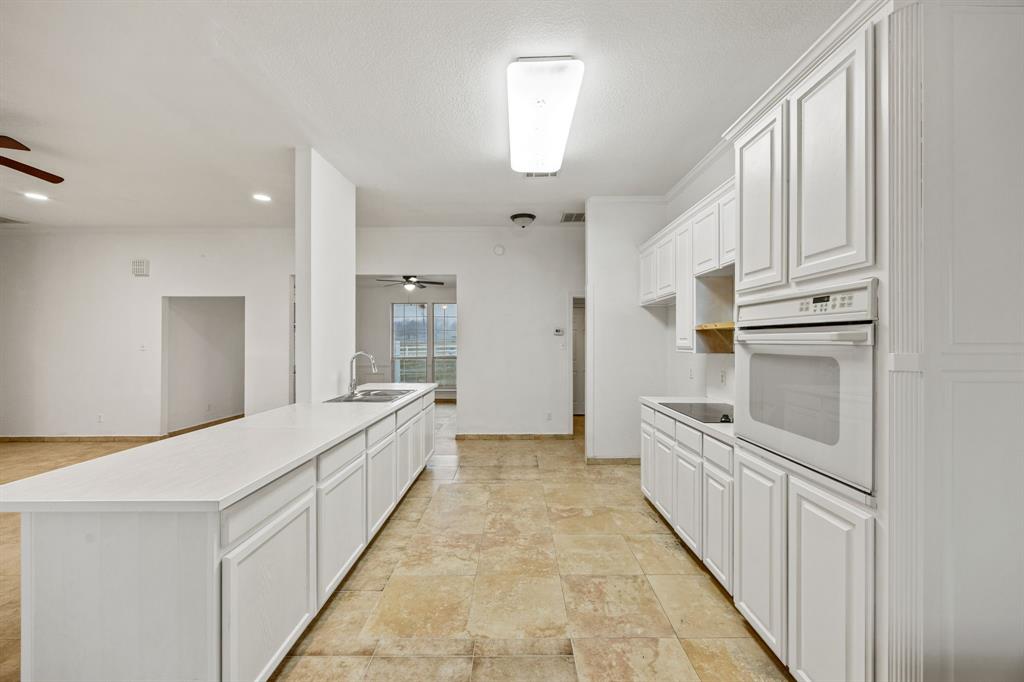 2933 Alliance Trail Haslet, TX 76052 - Photo 10 of 37