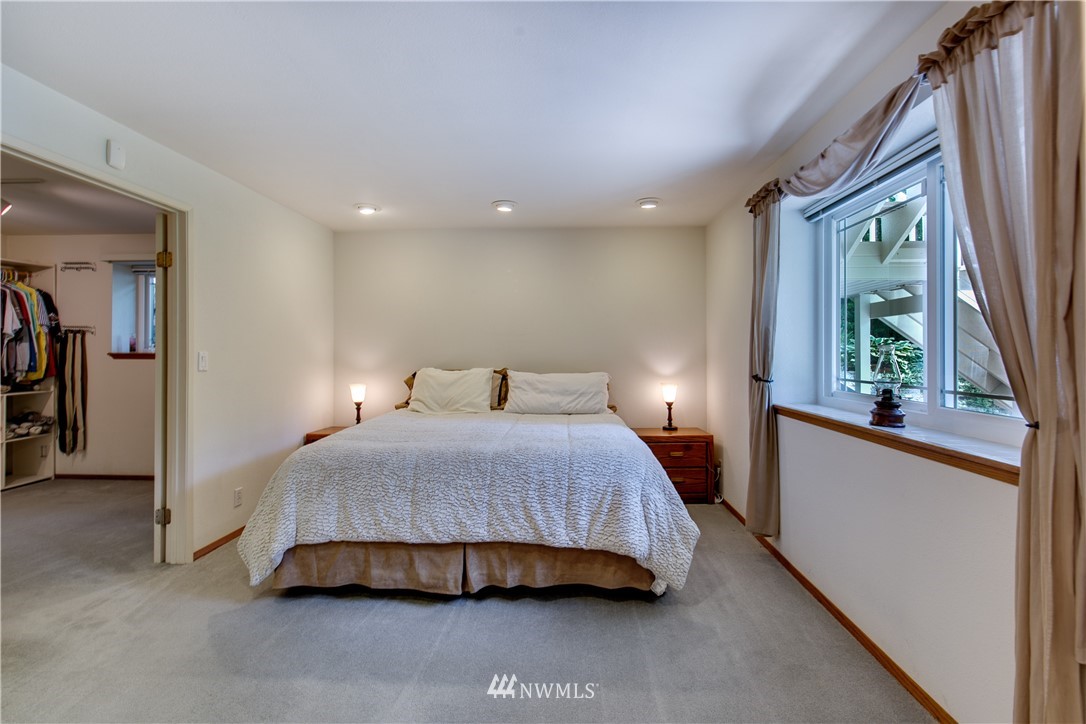 25803 Lake Fenwick Road Kent, WA 98032 - Photo 13 of 25 Gallery Image 13