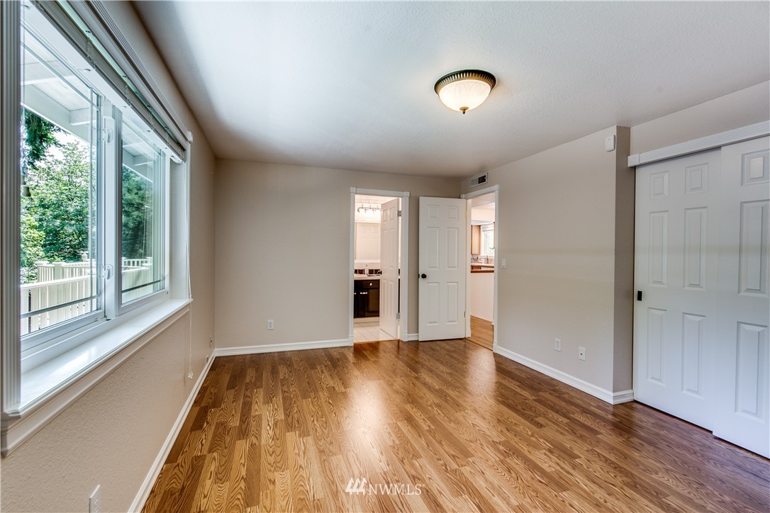 25803 Lake Fenwick Road Kent, WA 98032 - Photo 10 of 25 Gallery Image 10