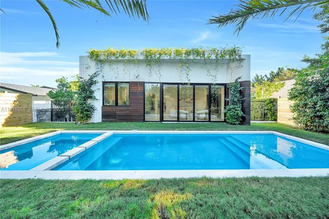 $15,500 | 34 Southwest 26th Road, Miami, FL 33129