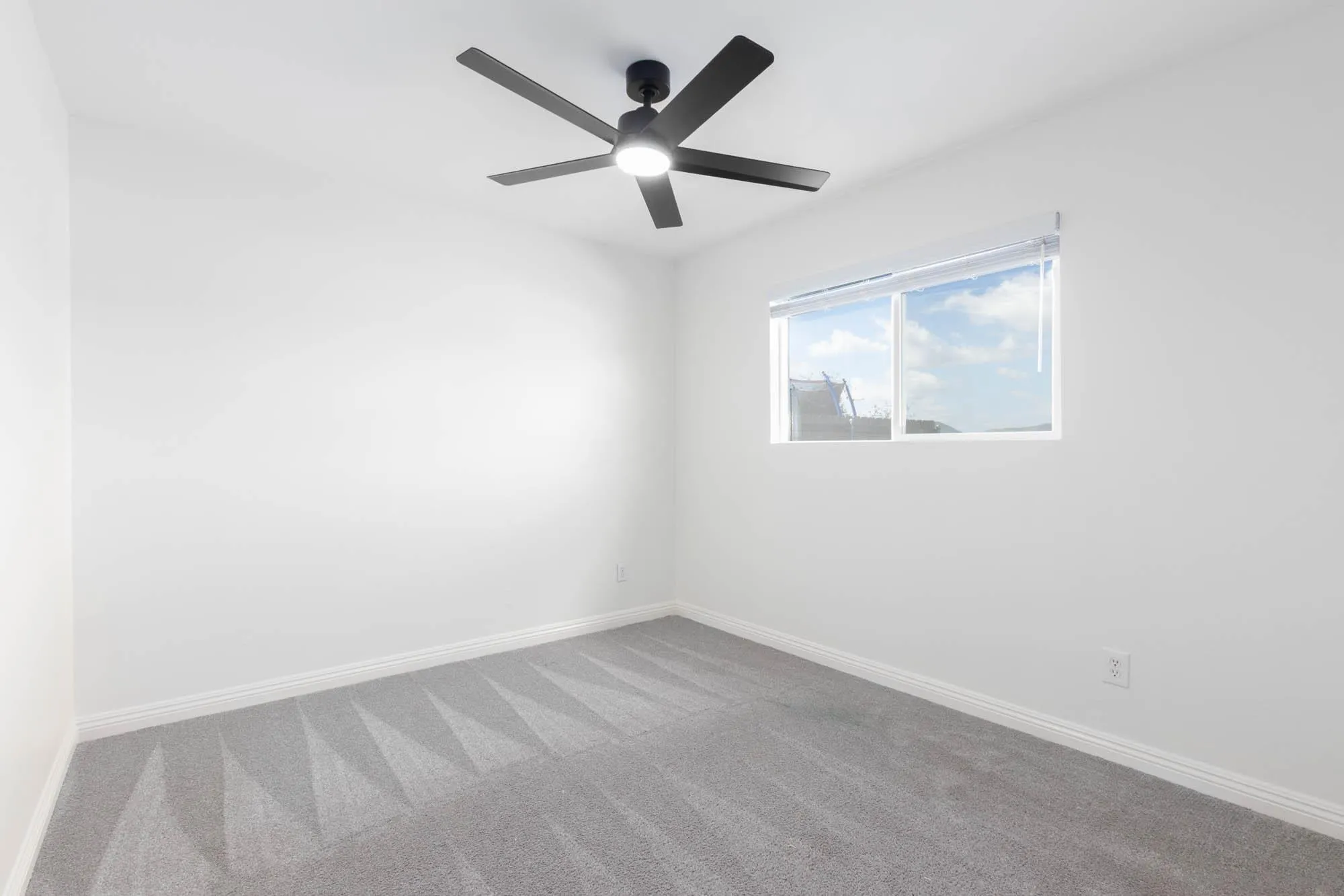 9722 Roe Drive Santee, CA 92071 - Photo 16 of 51