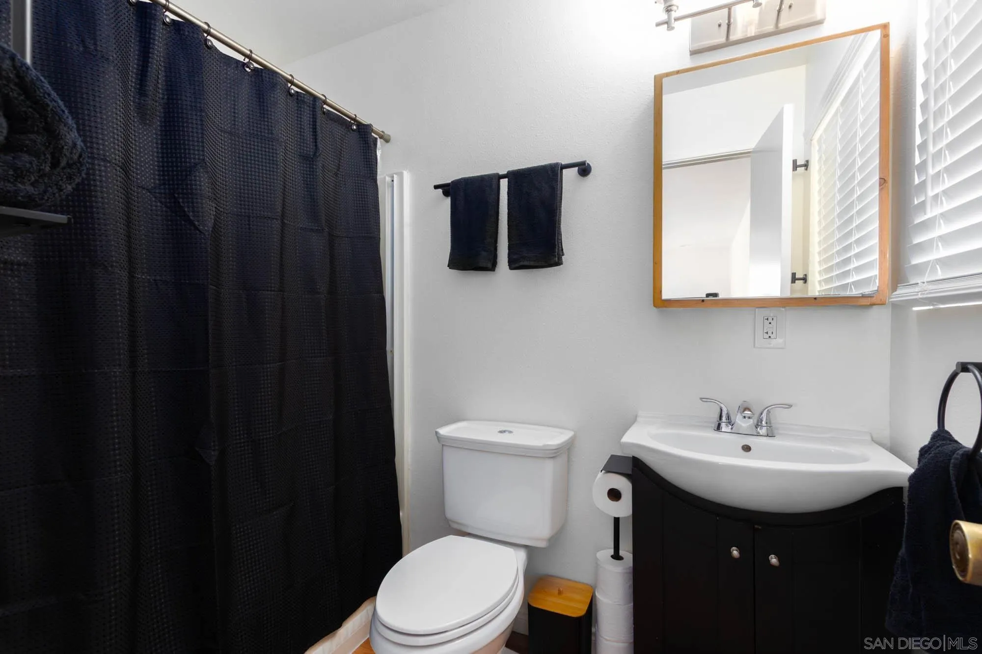 9722 Roe Drive Santee, CA 92071 - Photo 24 of 51