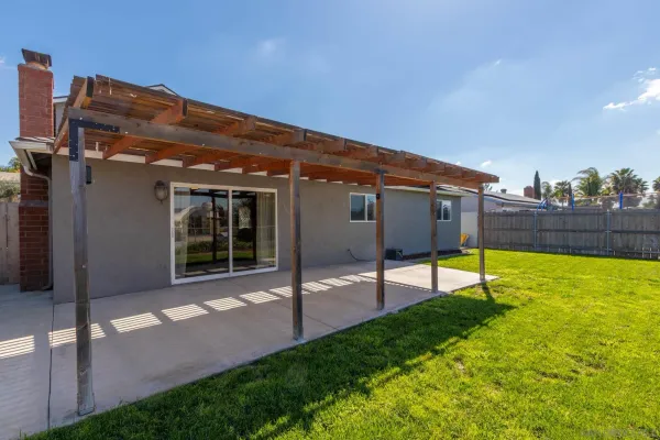 $995,000 | 9722 Roe Drive, Santee, CA 92071