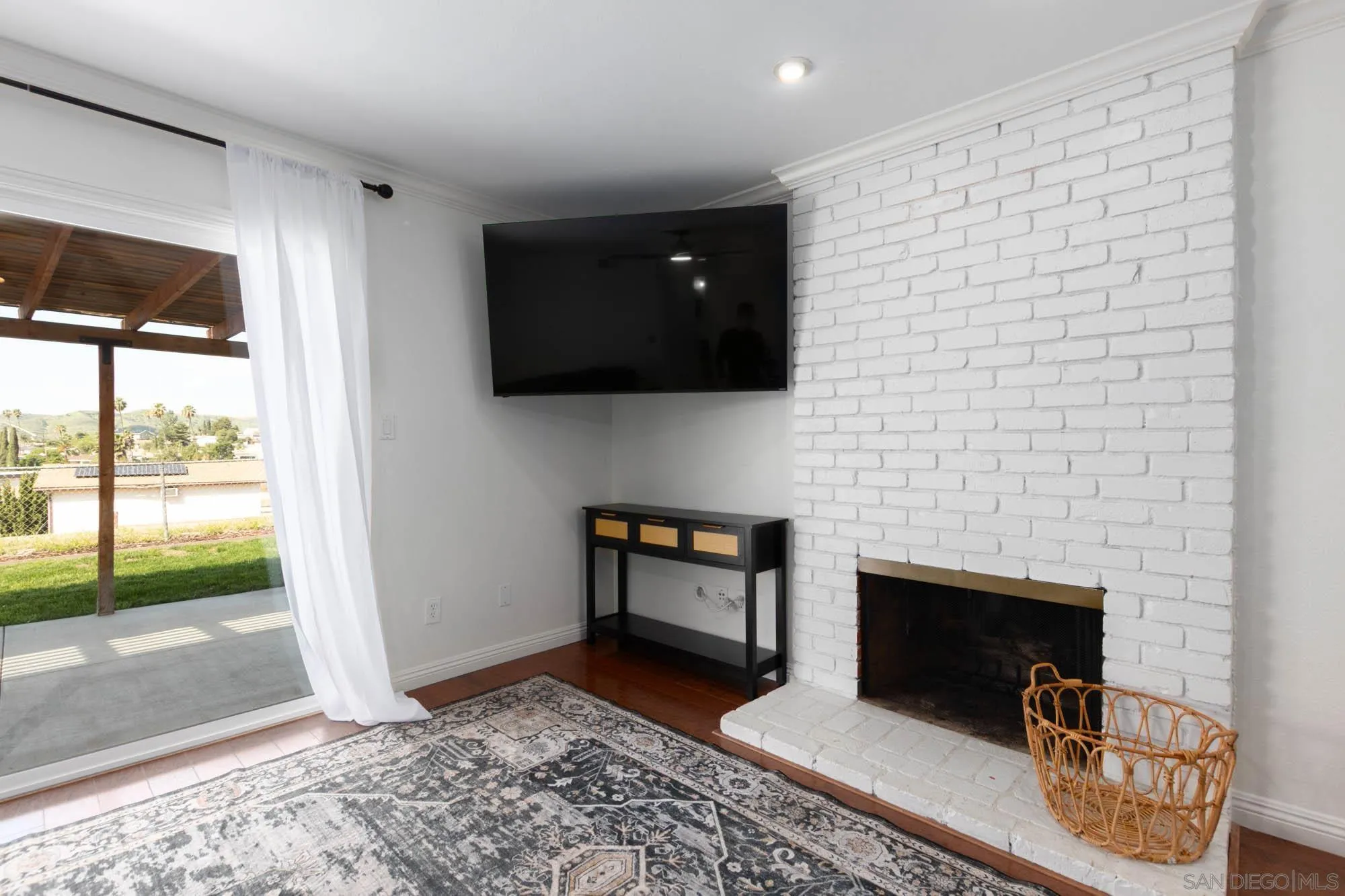 9722 Roe Drive Santee, CA 92071 - Photo 8 of 51