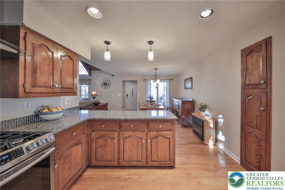 319 West Windsor Road Saylorsburg, PA 18353 - Photo 11 of 55