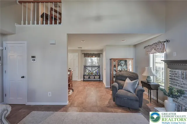 $310,000 | 319 West Windsor Road, Saylorsburg, PA 18353