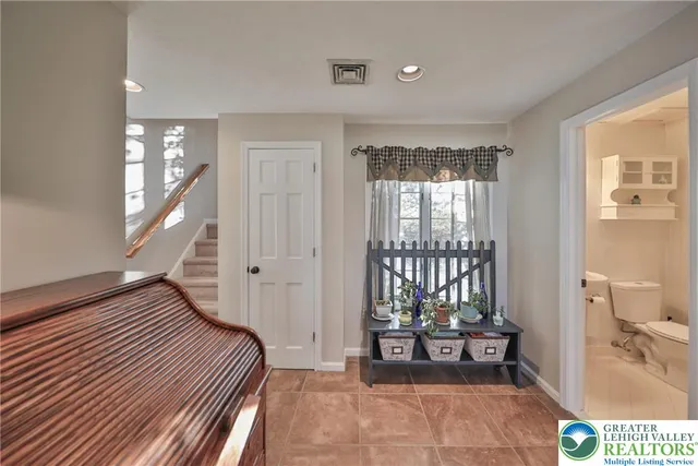 $310,000 | 319 West Windsor Road, Saylorsburg, PA 18353