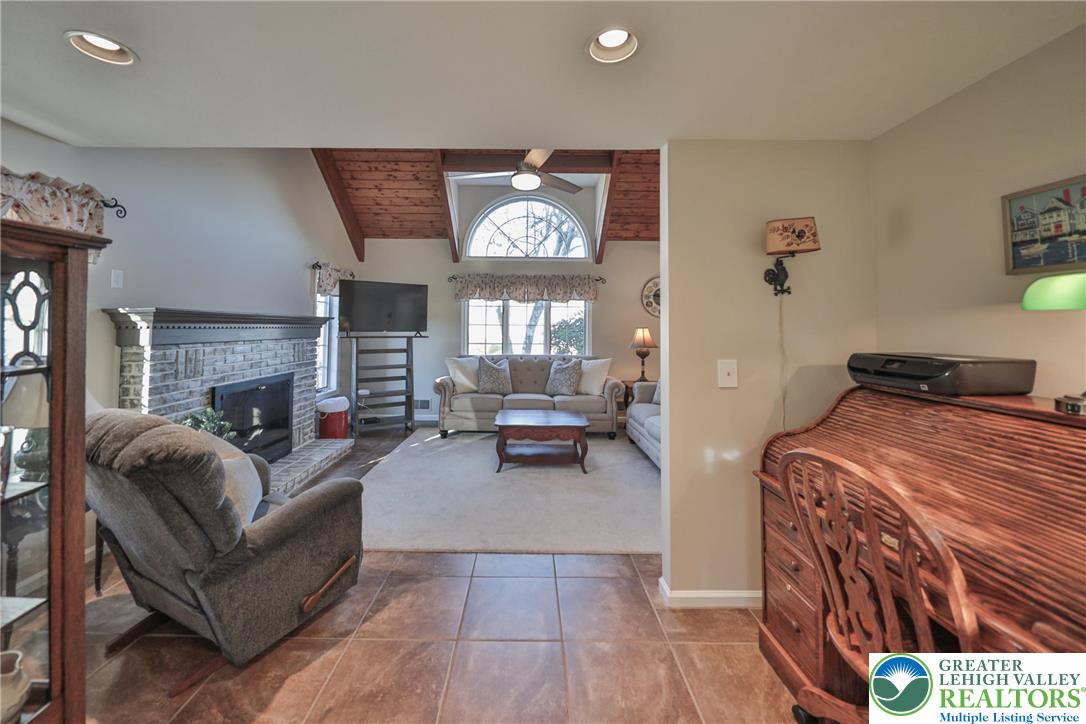 319 West Windsor Road Saylorsburg, PA 18353 - Photo 26 of 55