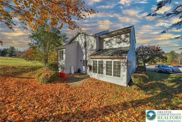 $310,000 | 319 West Windsor Road, Saylorsburg, PA 18353