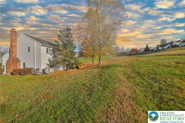 $310,000 | 319 West Windsor Road, Saylorsburg, PA 18353