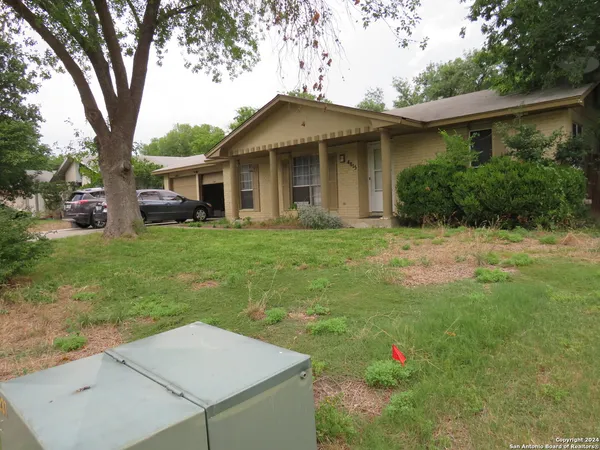 $1,600 | 4815 Sorrento, San Antonio, TX 78217