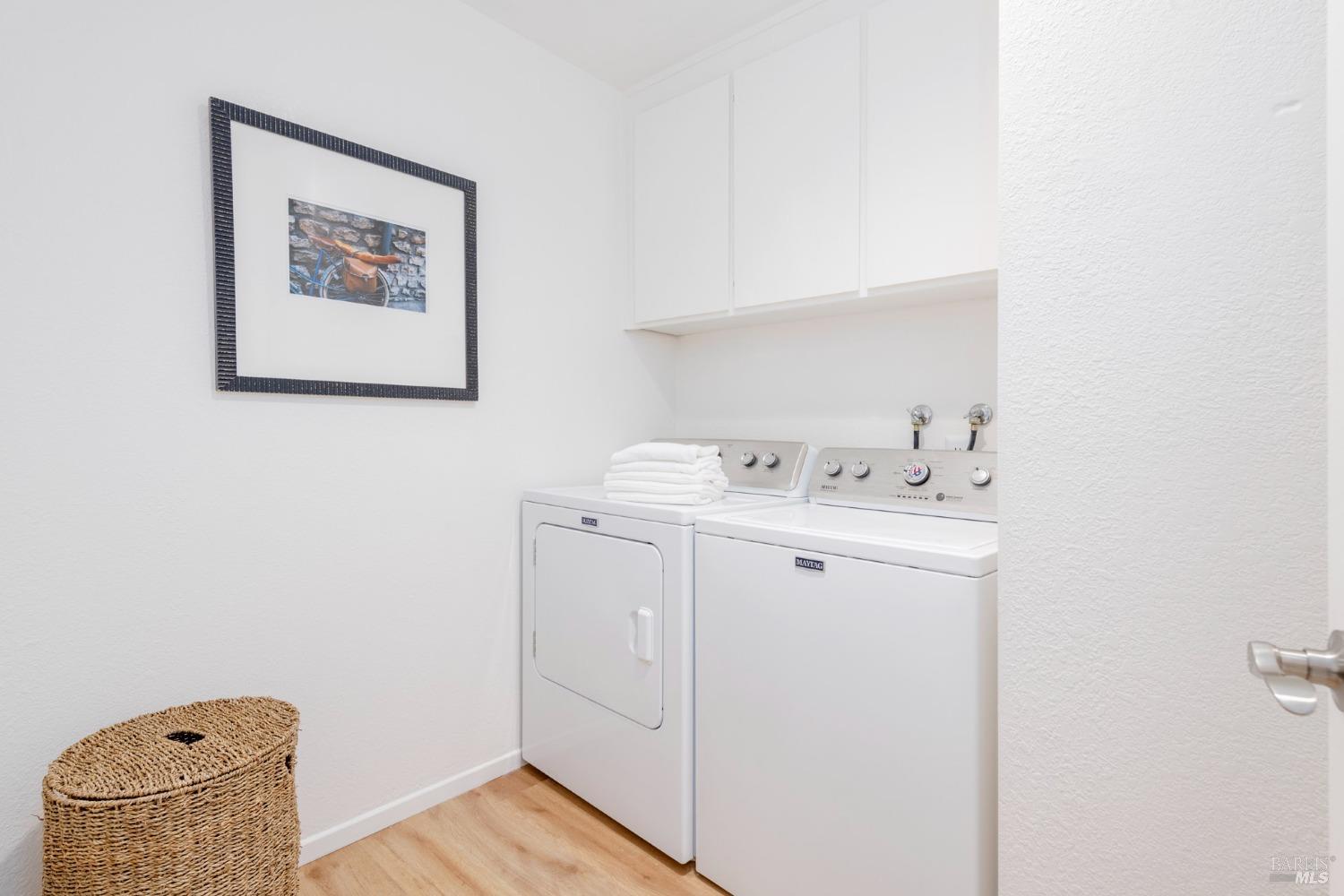 968 Arlene Way Novato, CA 94947 - Photo 17 of 32 a utility room with dryer and washer
