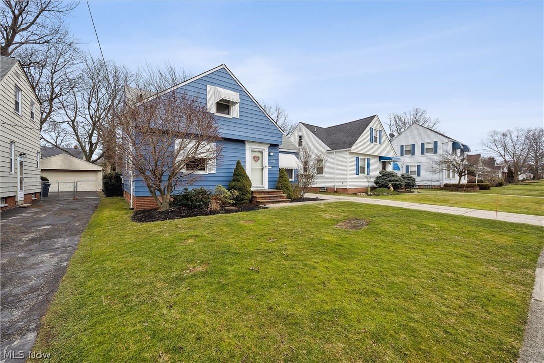 1103 Irene Road Lyndhurst, OH 44124 - Photo 2 of 29