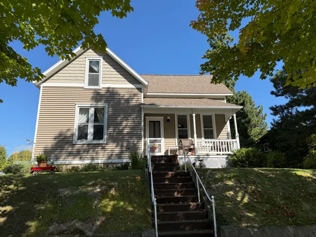 $156,900 | 521 Center Street, Kewaunee, WI 54216