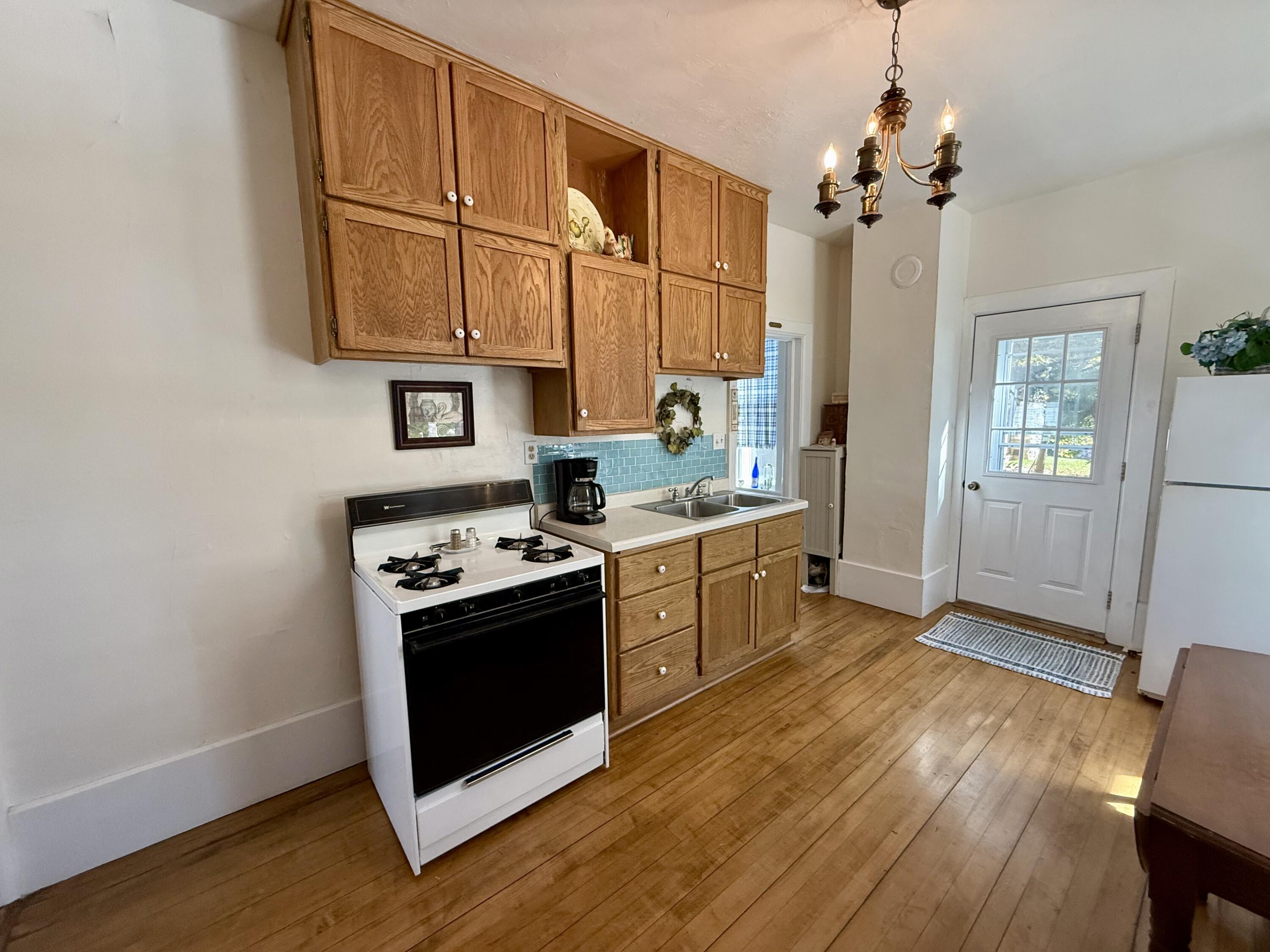 521 Center Street Kewaunee, WI 54216 - Photo 12 of 28 IMG_9461