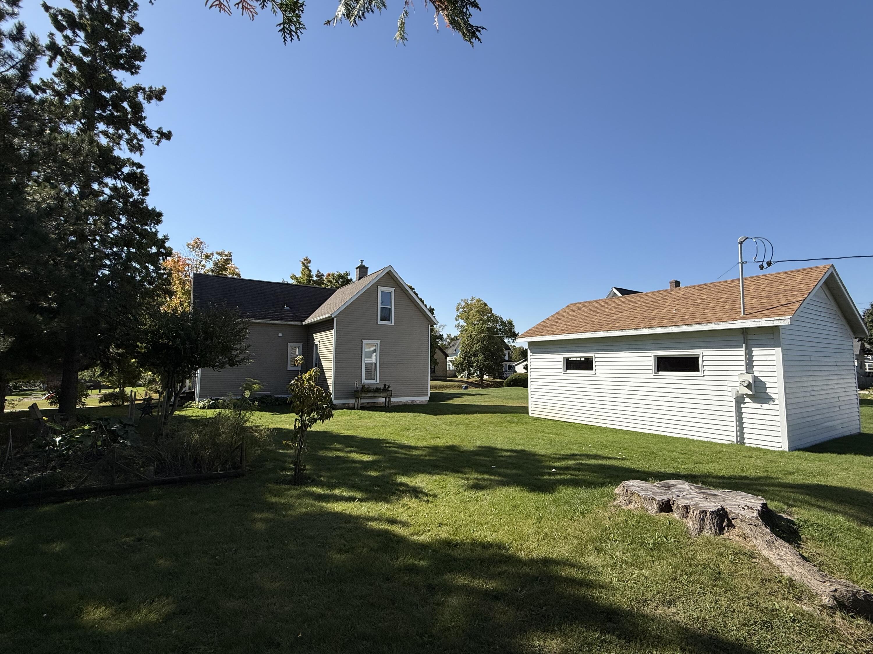 521 Center Street Kewaunee, WI 54216 - Photo 23 of 28 IMG_9473